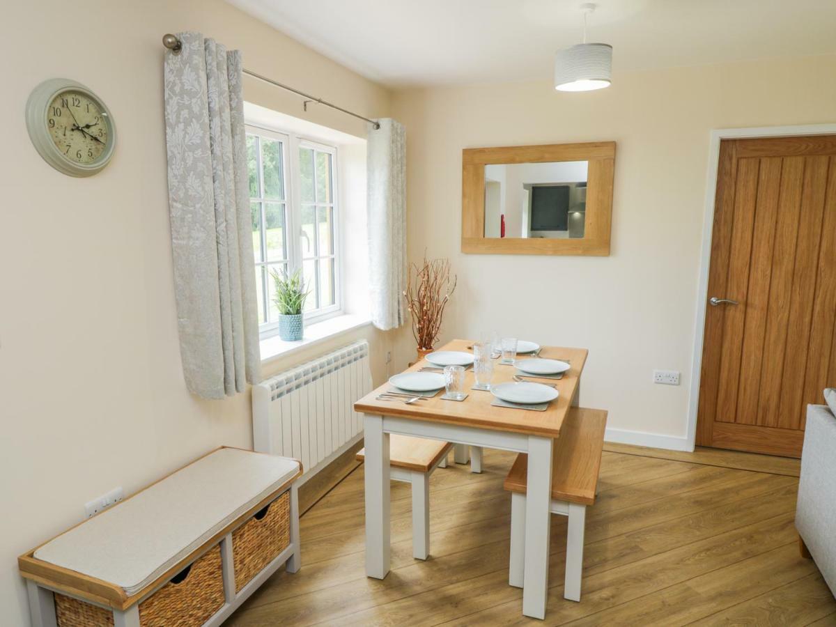 Ryedale Country Lodges - Willow Lodge York Exteriör bild