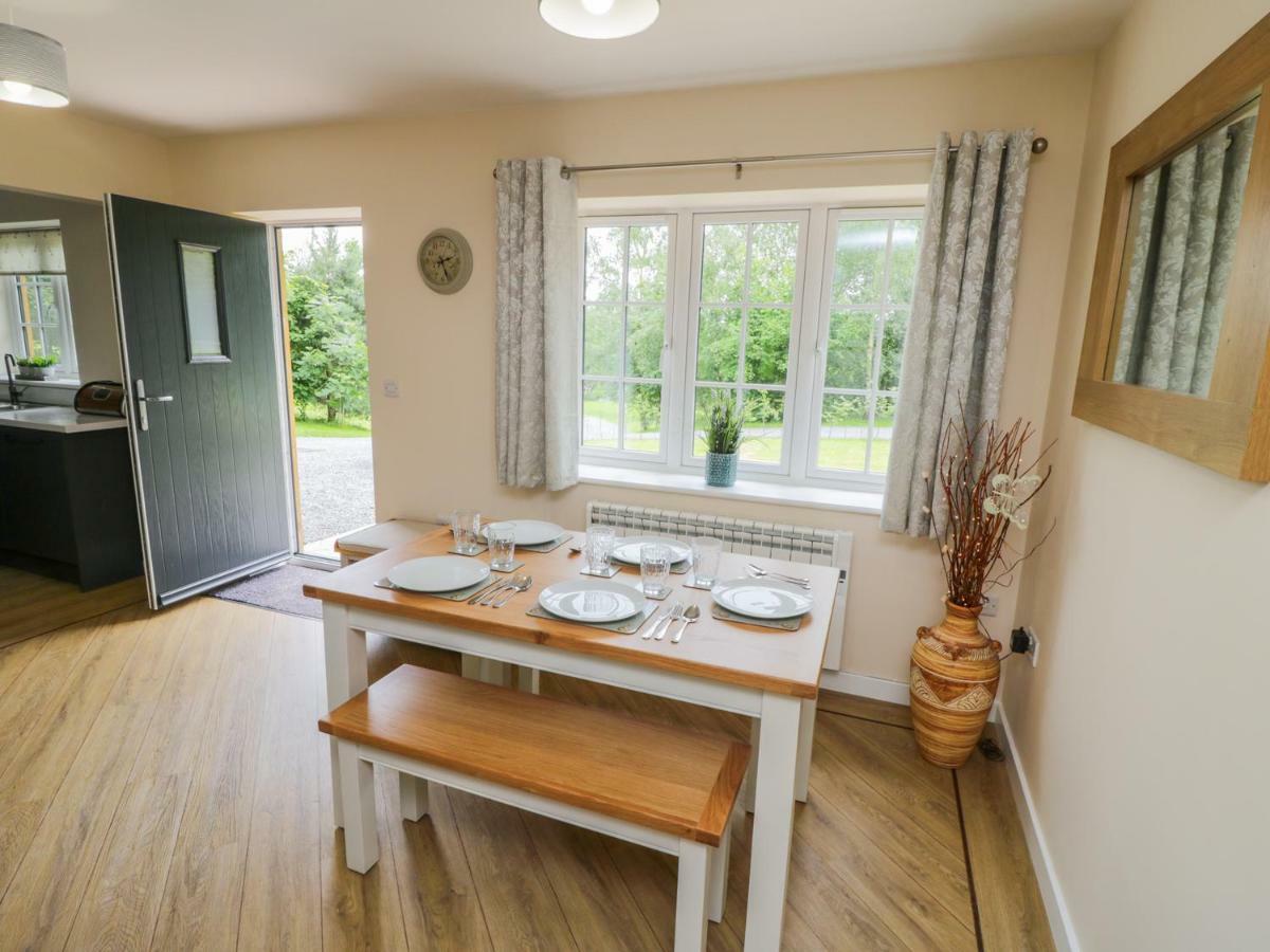 Ryedale Country Lodges - Willow Lodge York Exteriör bild